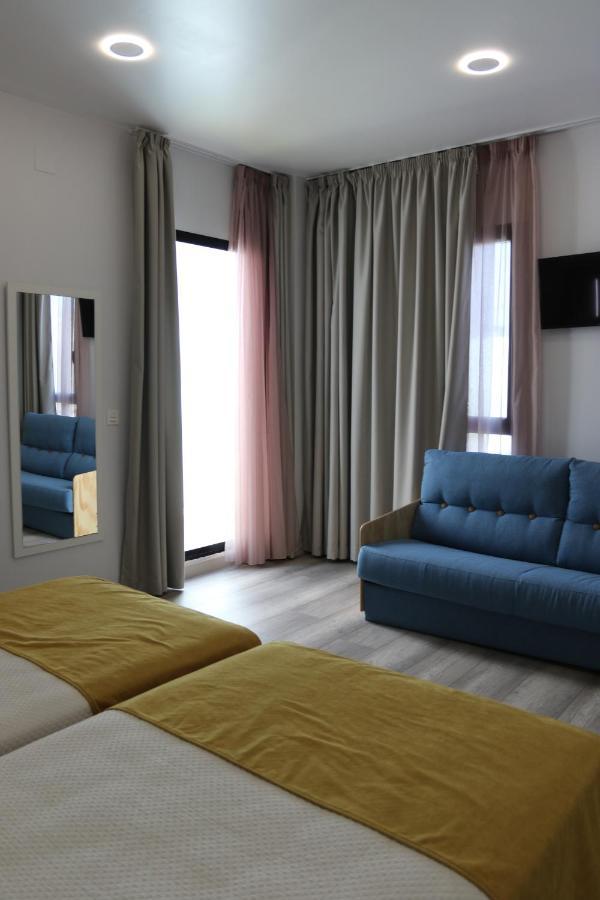 Leo Hotel